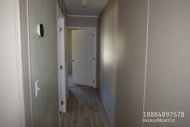 Building Photo - 239 Old Tavern Ln