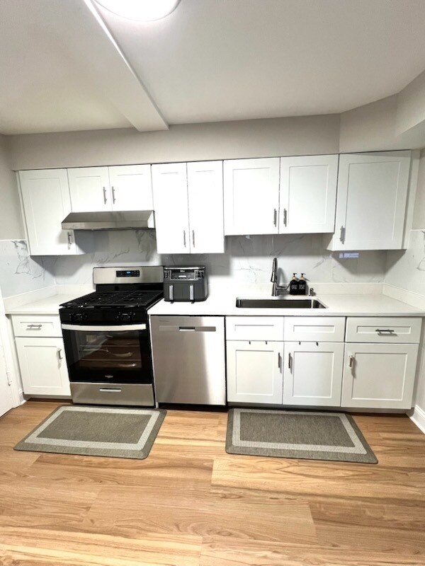 Building Photo - 10353 Dearlove Rd