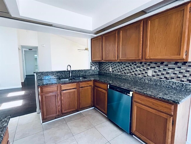 Building Photo - 105 Cobblestone Way