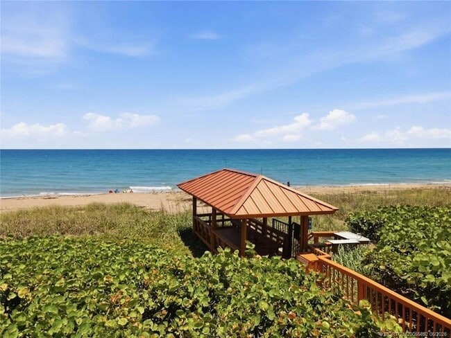 Building Photo - 10410 S Ocean Dr