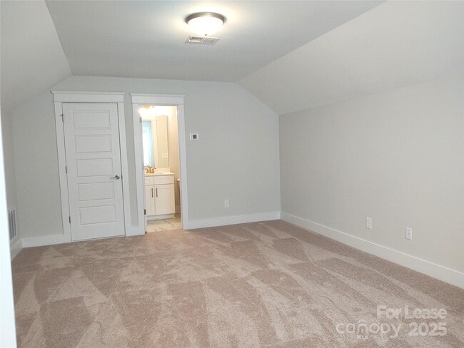 Building Photo - 4013 Belle Landing Rd