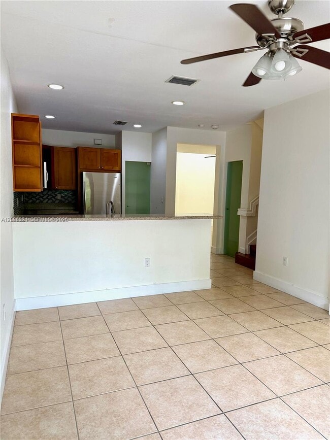 Building Photo - 10747 NW 76th Ln