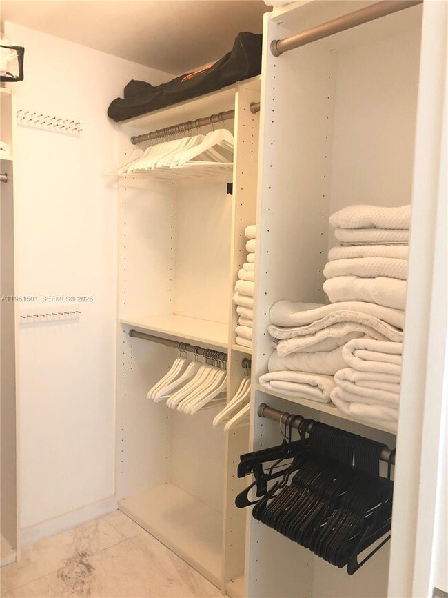 Building Photo - 15811 Collins Ave