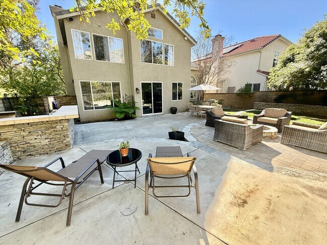 Building Photo - Spacious 4-Bedroom Home with Solar and Luxury Amenities in Northpark!