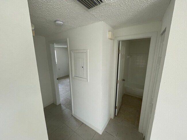 Building Photo - 5313 Avery Rd