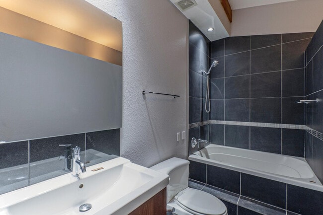 Building Photo - 7931 E San Miguel Ave