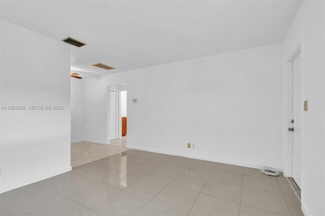 Building Photo - 1451 NW 19th St