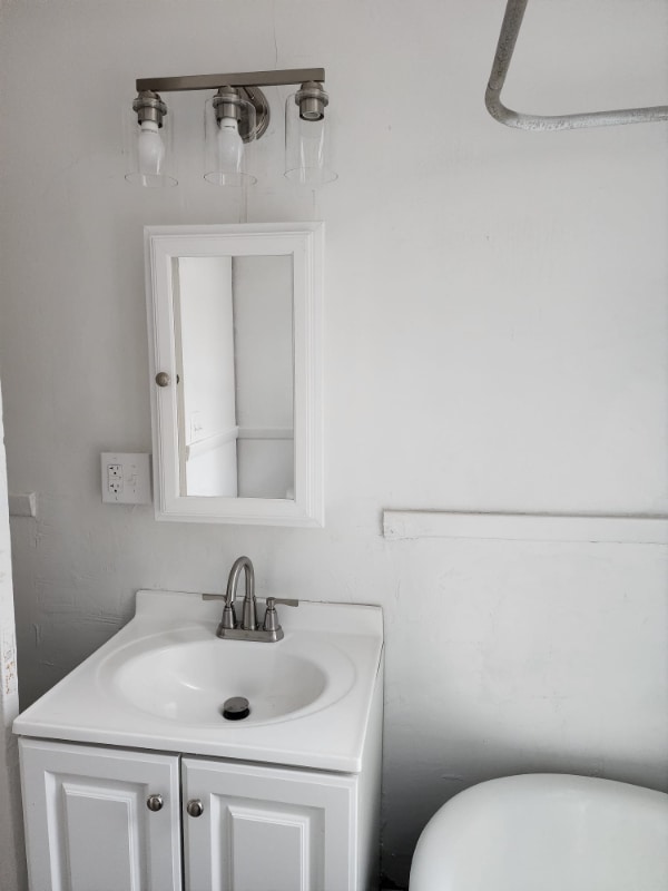 Building Photo - 16 3rd St