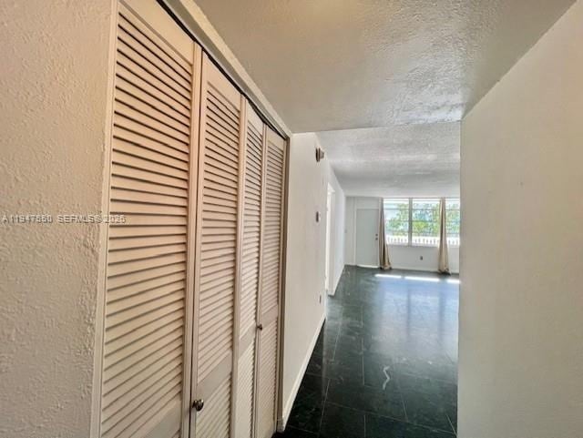 Building Photo - 2016 Bay Dr