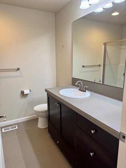 Building Photo - 13582 SW Beach Plum Terrace