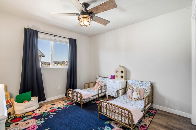 Building Photo - 20646 SE Gemstone Ave