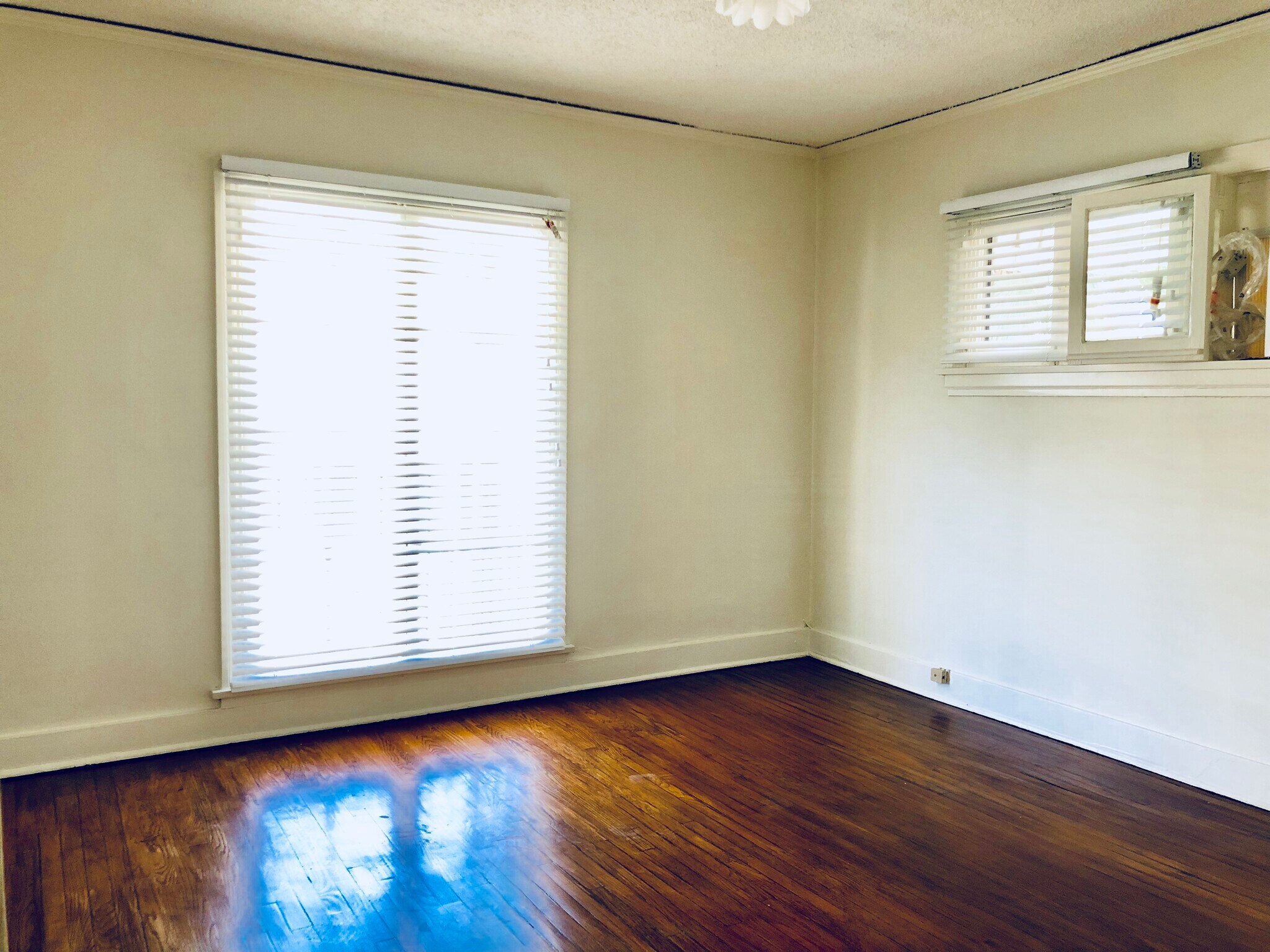 Bedroom - 1134 N Gardner St