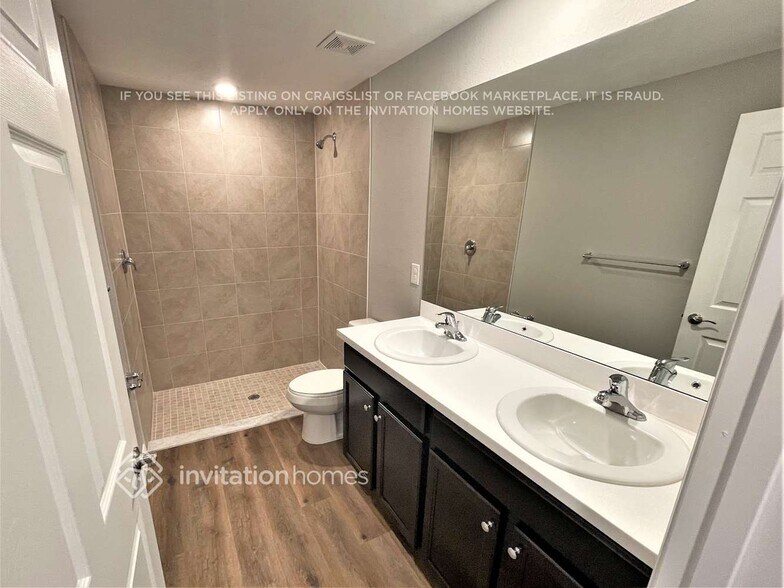 Building Photo - 25041 Alcazar Dr