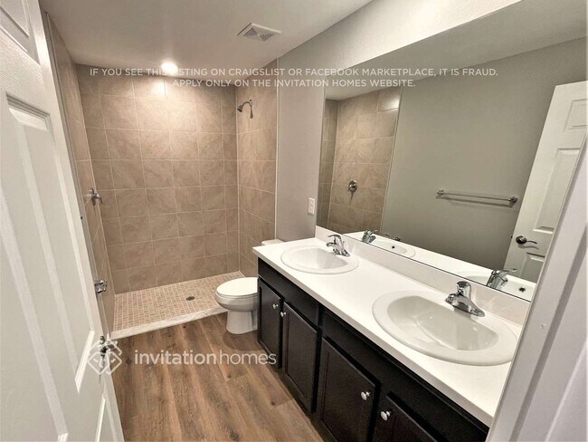 Building Photo - 25041 Alcazar Dr