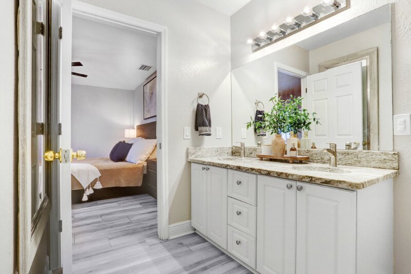 Building Photo - 3122 W Grace St