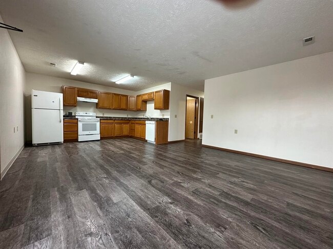 Building Photo - 3421 Portia St