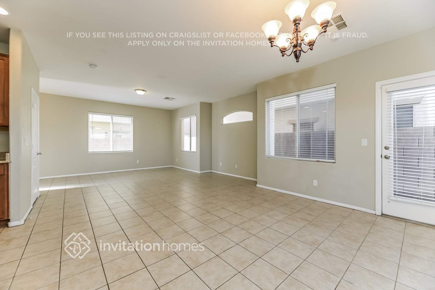 Building Photo - 628 Sumatra Pl