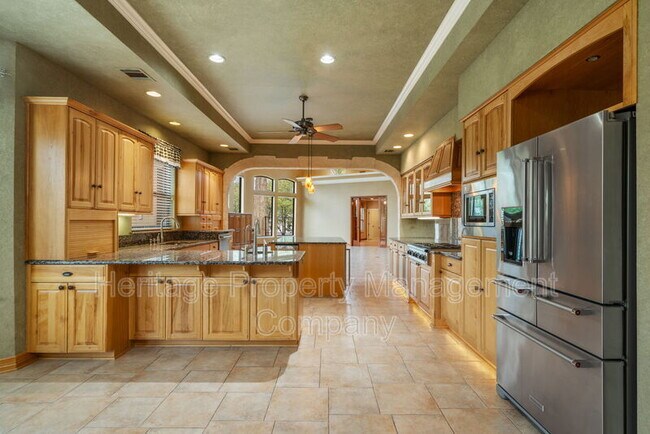 Building Photo - 2162 River Way