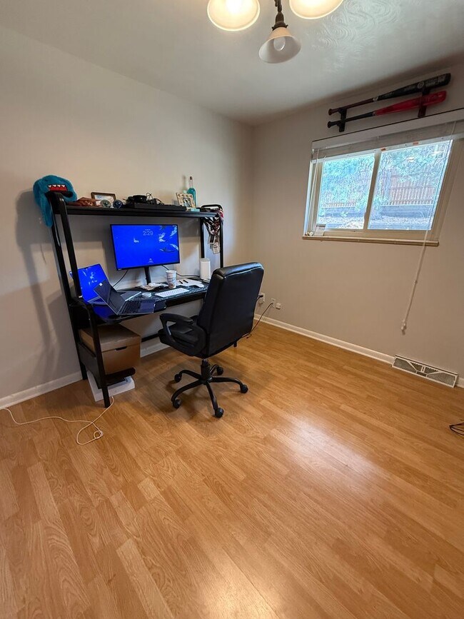 Building Photo - Charming Arvada Ranch