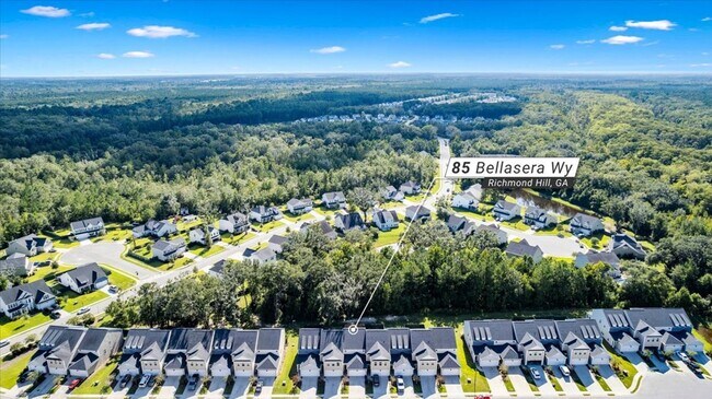 Building Photo - The Commons Stunning Townhome - 3 Bed 2.5 ...