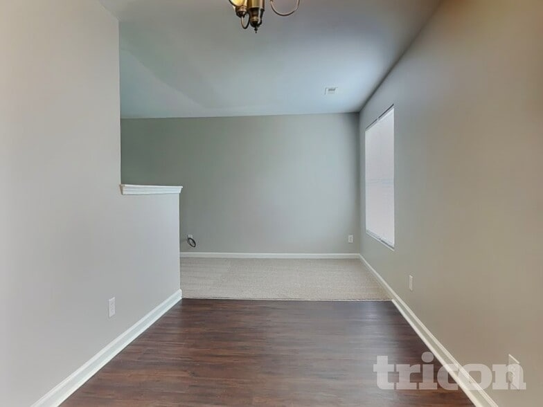 Building Photo - 2004 Blue Rock Ct