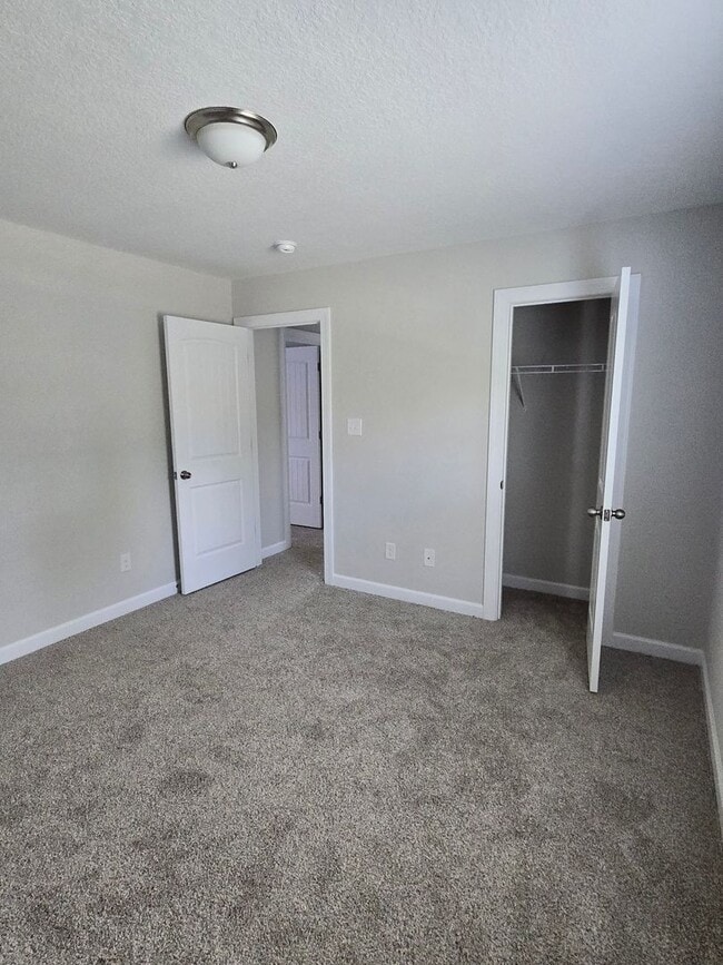 Building Photo - 309 Samuel Run Dr