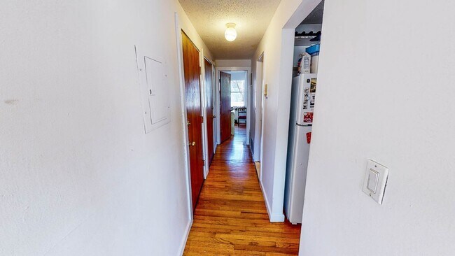 Building Photo - Stunning 1BR in Historic East Rock Building | Exposed Brick | Near Yale SOM