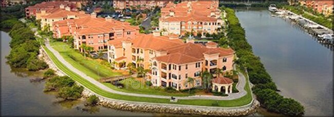 Building Photo - 2713 Via Murano