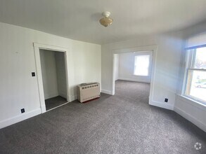 Building Photo - BOU1712