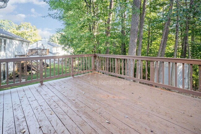 Building Photo - 16 Twin Lake Ct