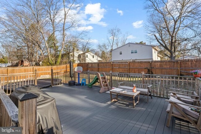Building Photo - 410 Barby Ln