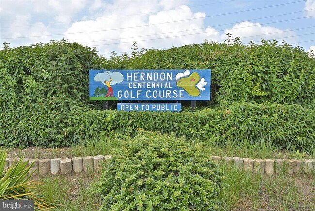 Building Photo - 13358 Sherwood Park Ln