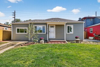 Building Photo - 4080 Cook St