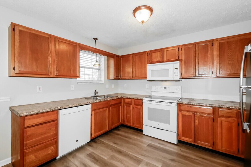 Building Photo - 4424 Cardamon Ct