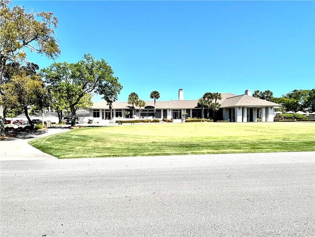 Building Photo - 372 Moss Oak Cir