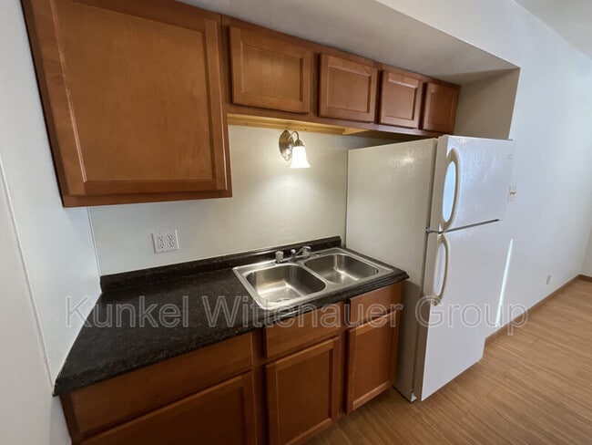 Building Photo - 1813 Jamestown Rd