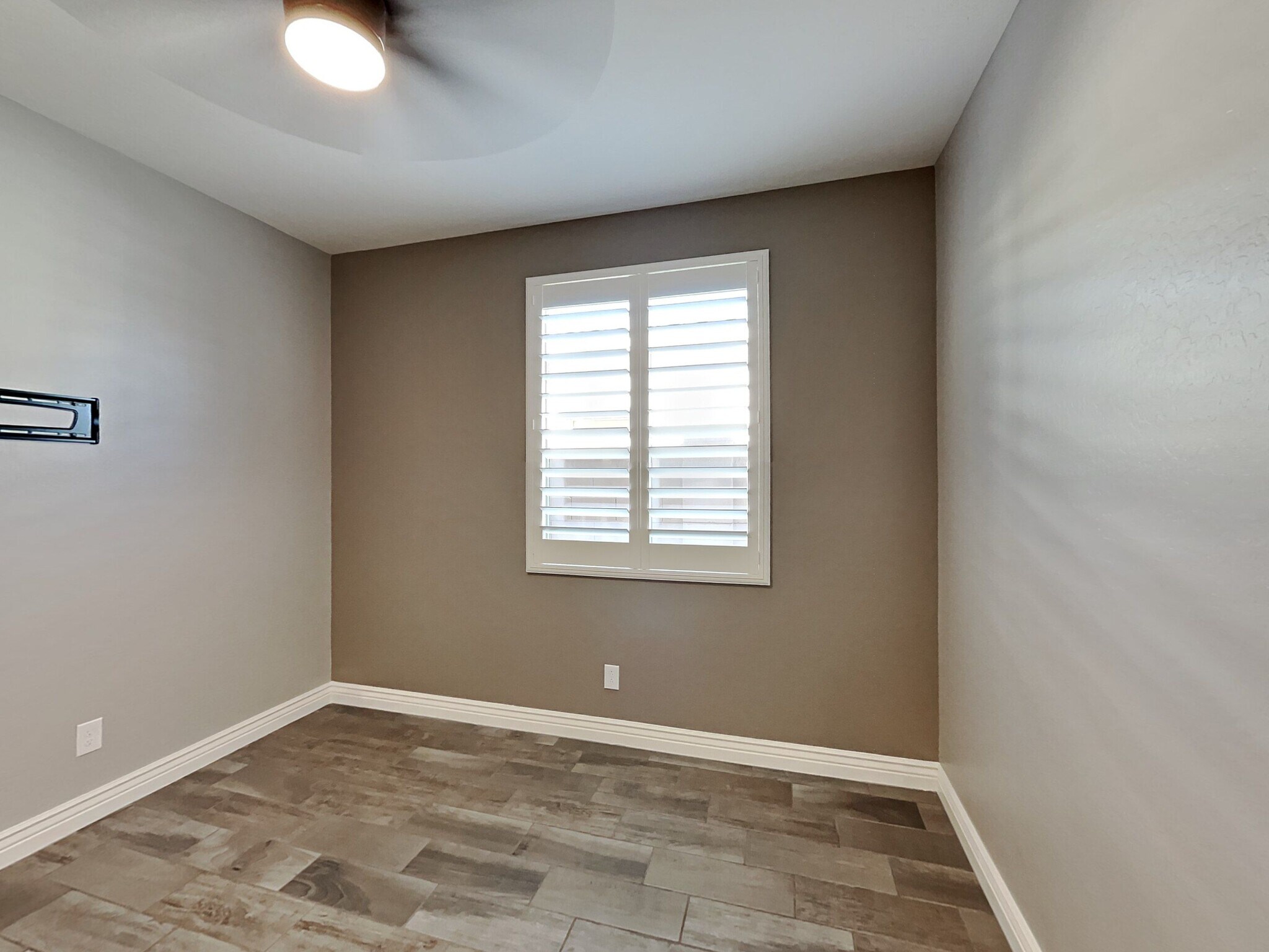 Building Photo - 22530 E Tierra Grande