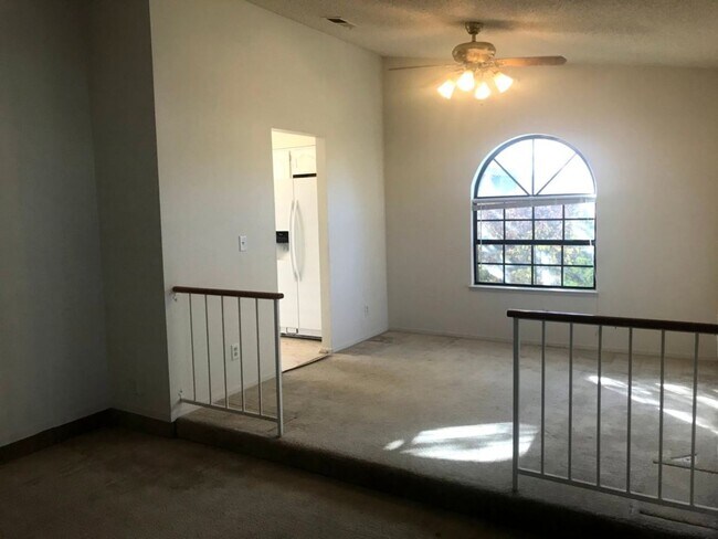 Building Photo - 3 Bedroom - 2 Bath - One Story Home