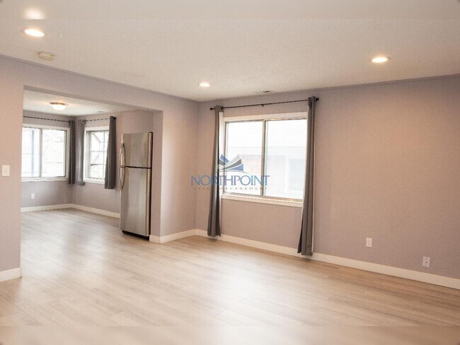Building Photo - 2BR/1.5BA | Newly Renovated House Duplex | Private Backyard |  In International Peace Garden!