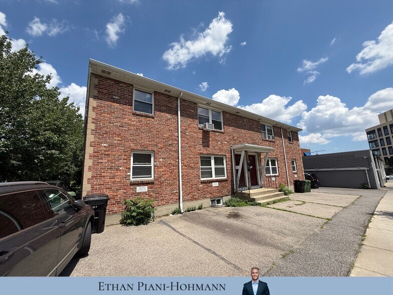 Primary Photo - 17 Aldrich Rd