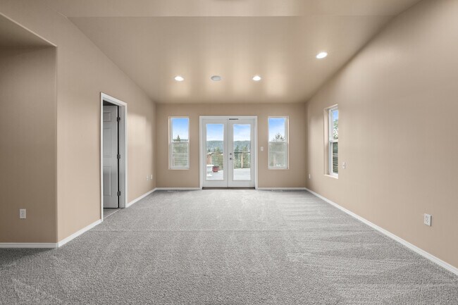 Building Photo - 231 E Linda Vista Ct