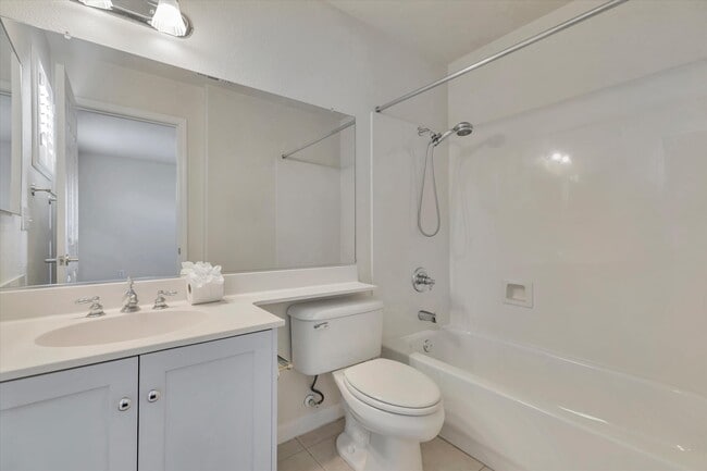 Building Photo - 5175 Trinity Park Dr
