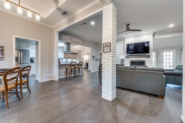 Building Photo - 6423 Windsong Dr