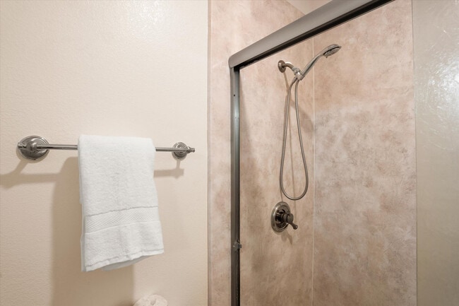 Building Photo - 15232 N 49th St