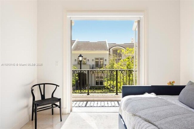 Building Photo - 7430 SW 56th Ct