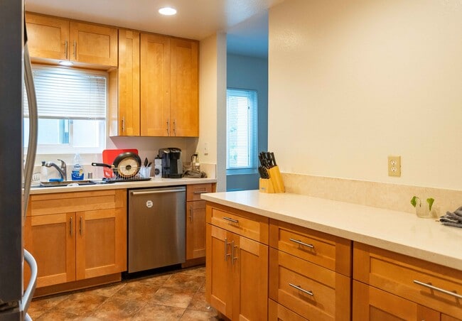 Kitchen - 4903 Indian Wood Rd