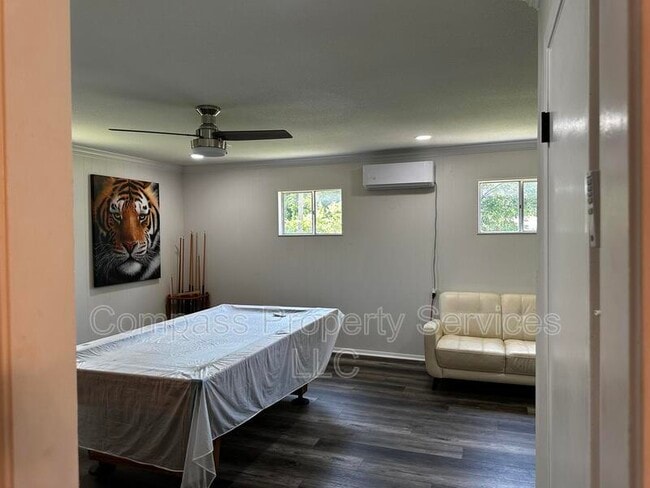 Building Photo - 201 Waters St