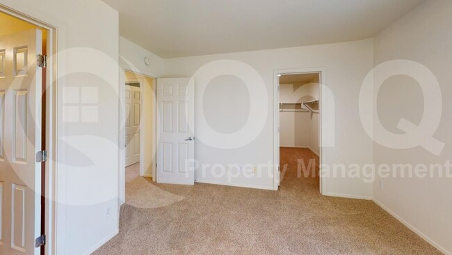 Building Photo - 1351 Burdock Dr S