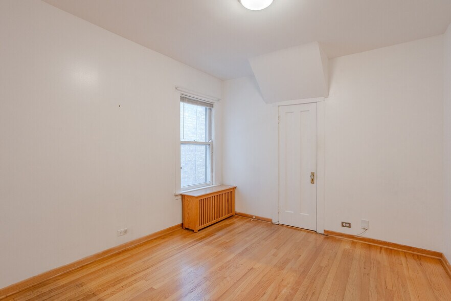 Bedroom #1 - 5250 N Lieb Ave
