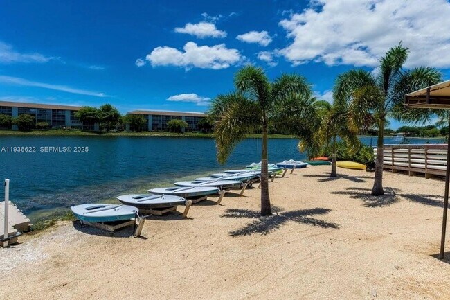 Building Photo - 850 SW 133rd Terrace